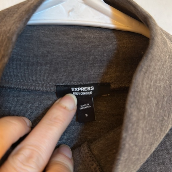 NWOT Express Body Contour Luxe Lounge Long Sleeve Henley Bodysuit Grey Small - Picture 2 of 10